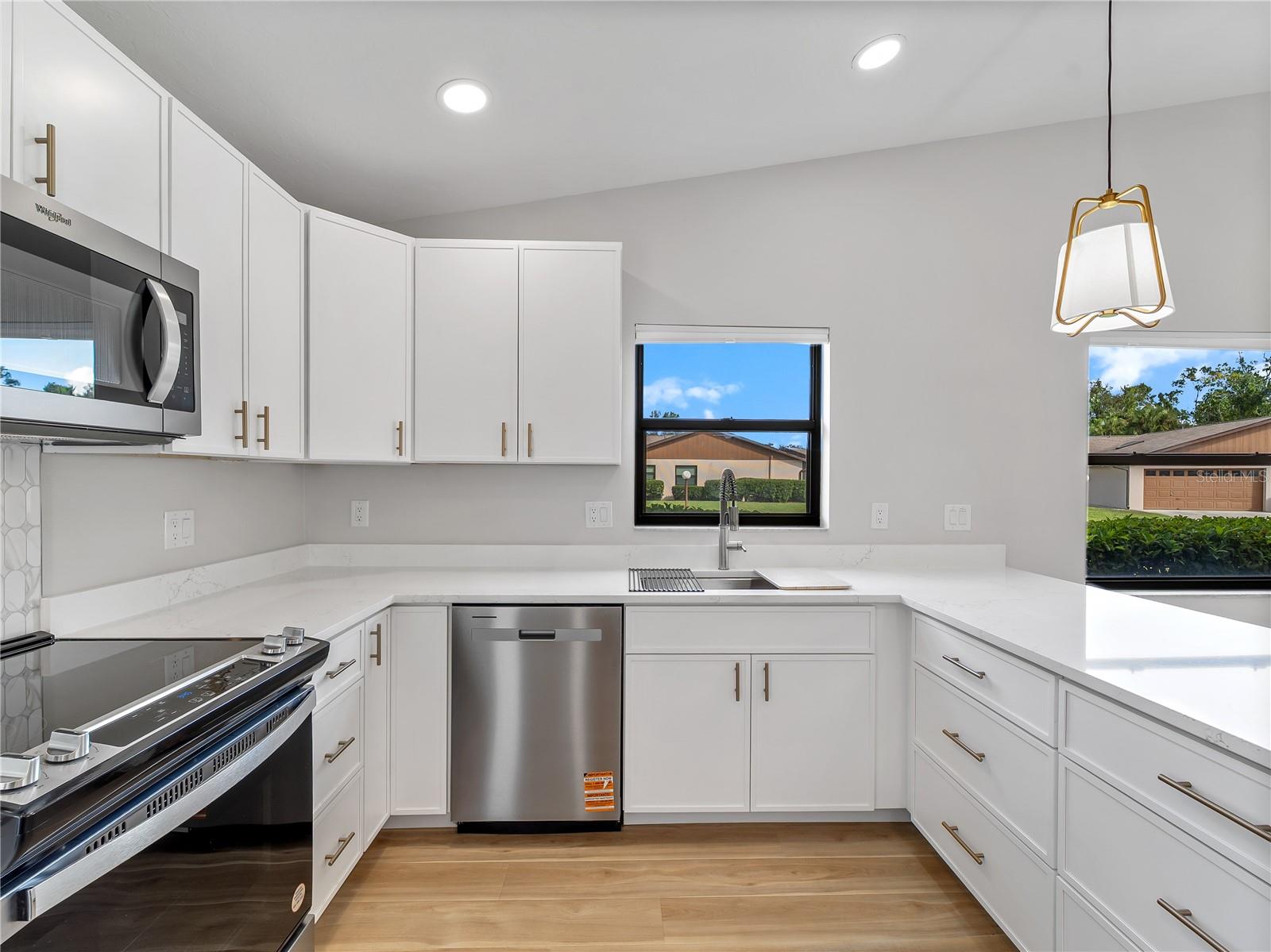 CURRY COVE - Residential