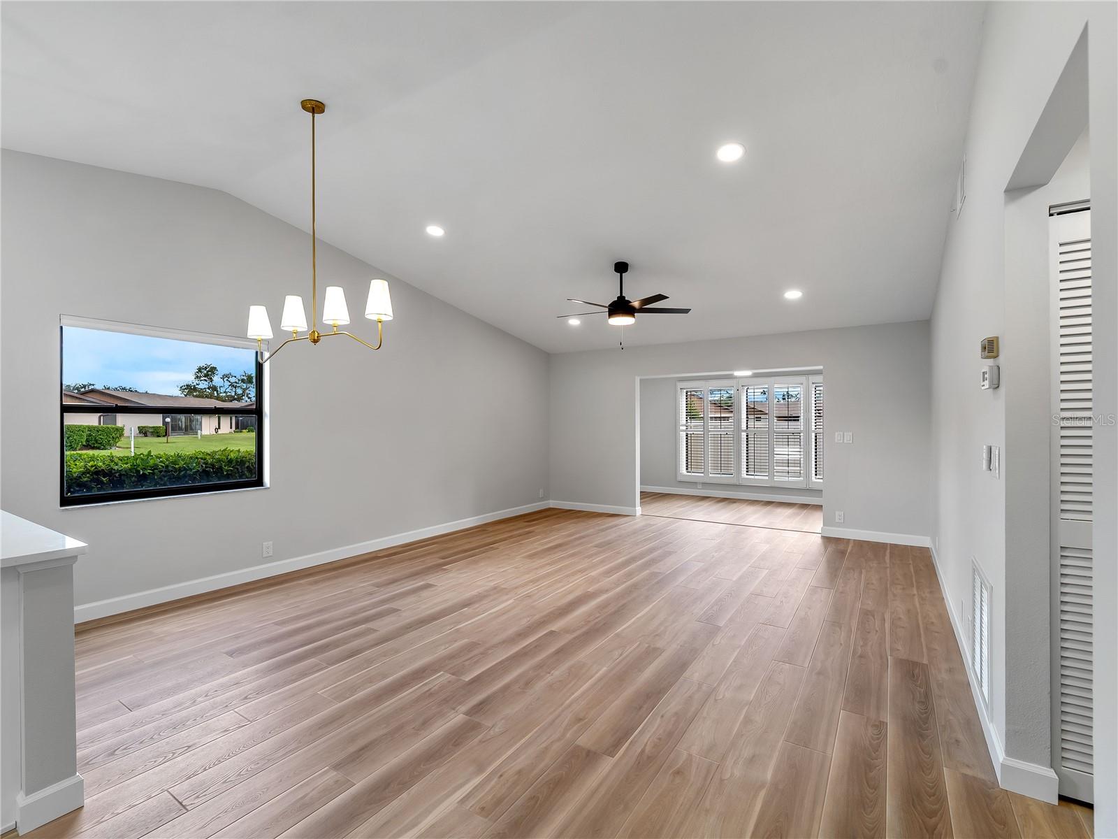 CURRY COVE - Residential