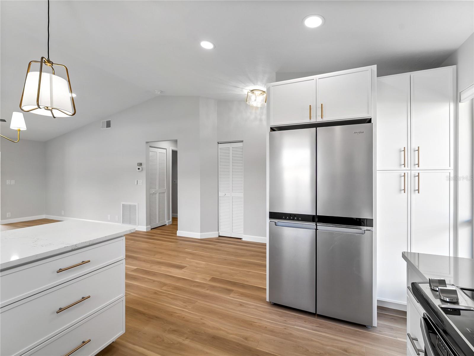 CURRY COVE - Residential