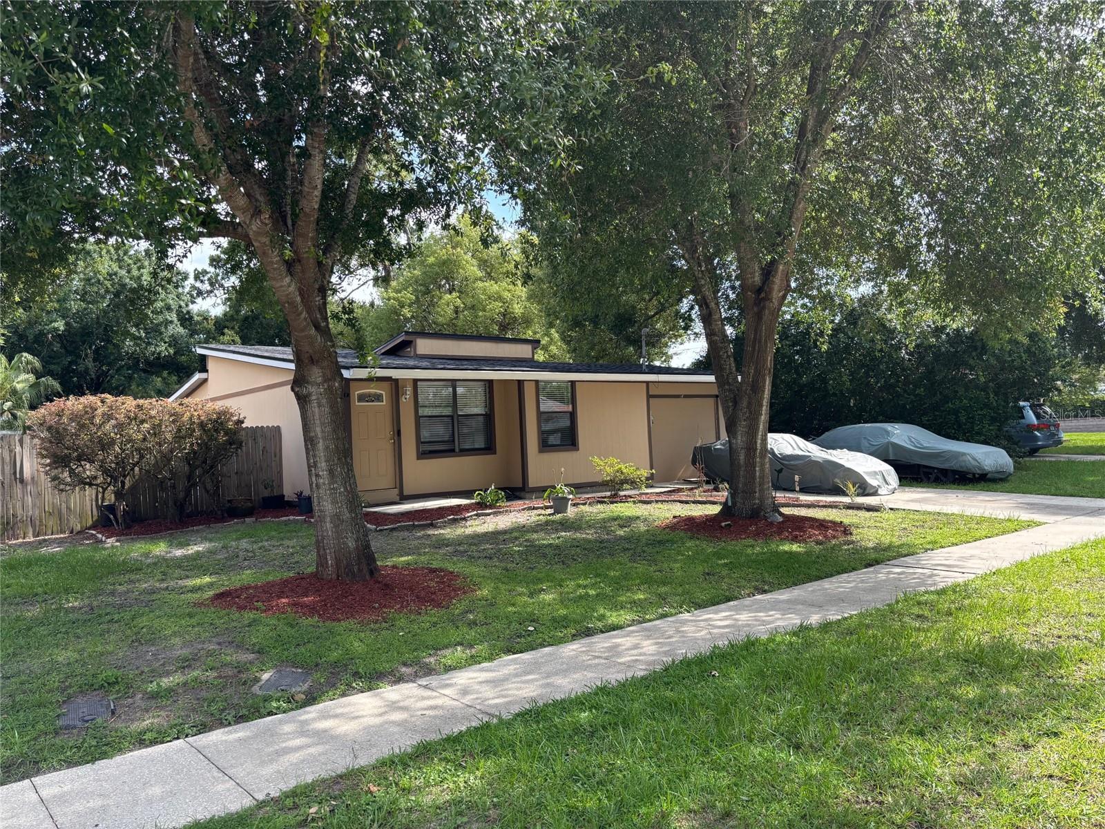 34 W BOB WHITE STREET