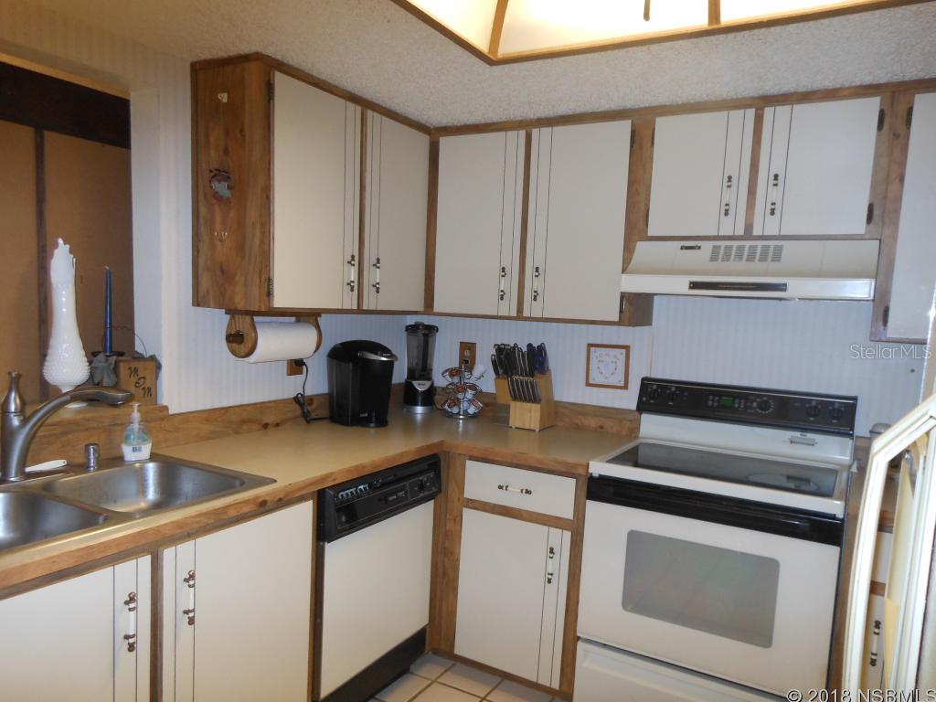 Windemere Shores Condo - Residential