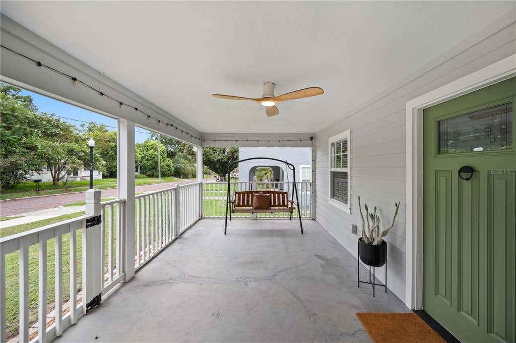 Photo of 517 W Patterson Street, Lakeland, FL 33803 (MLS # L4963987)