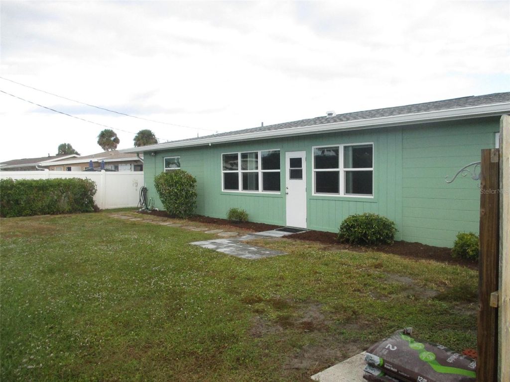 Photo of Venice, FL 34293 (MLS # N6141212)