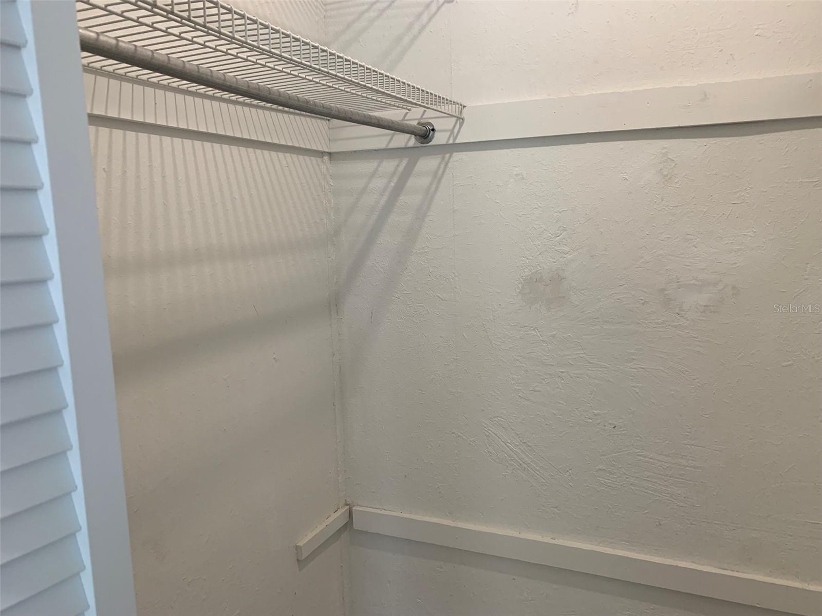 FAIRWAY OAKS - Residential Lease