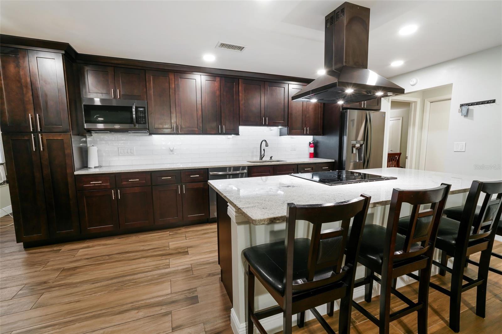 BELLEAIR PARK ESTATES - Residential