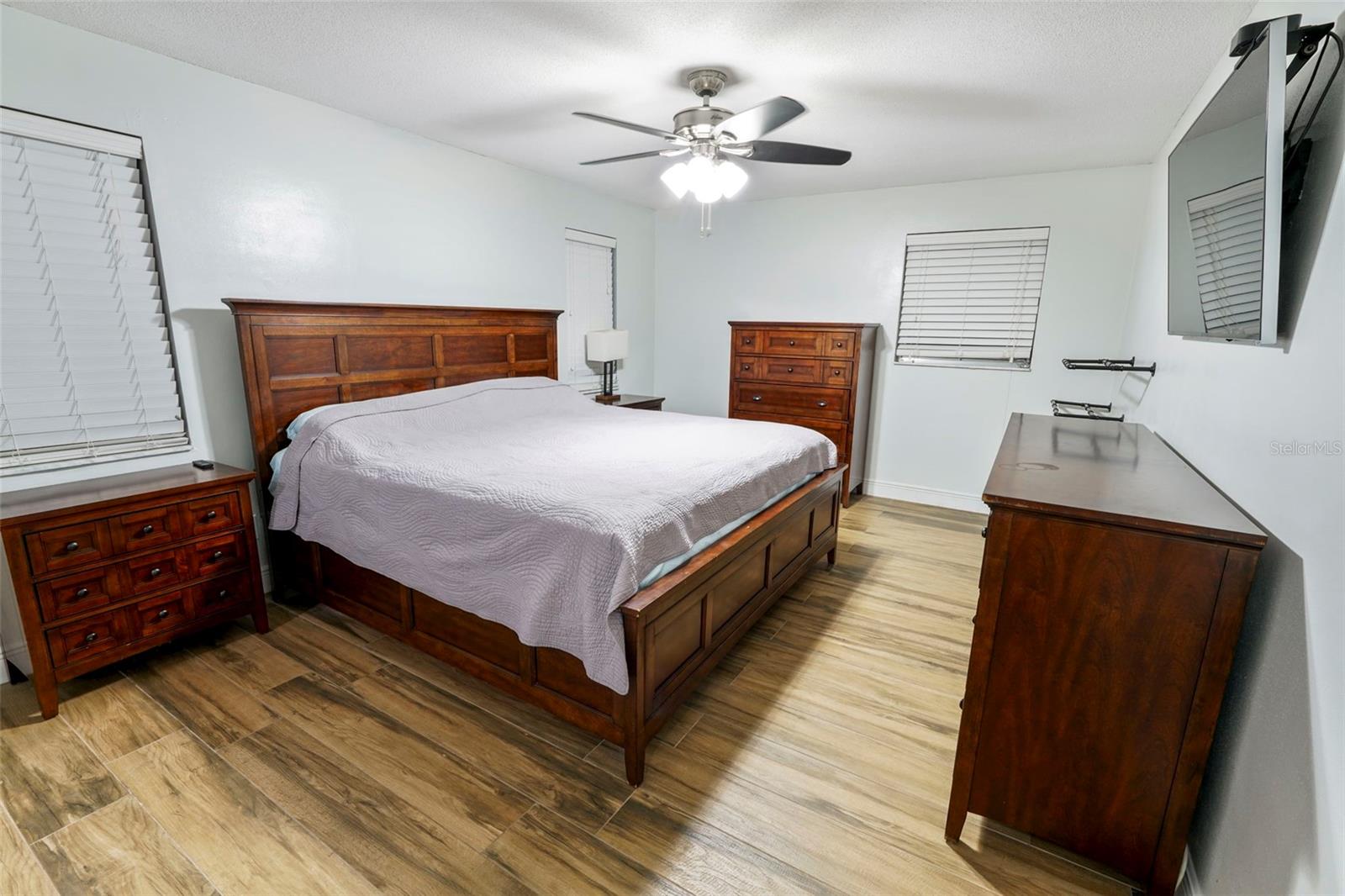 BELLEAIR PARK ESTATES - Residential