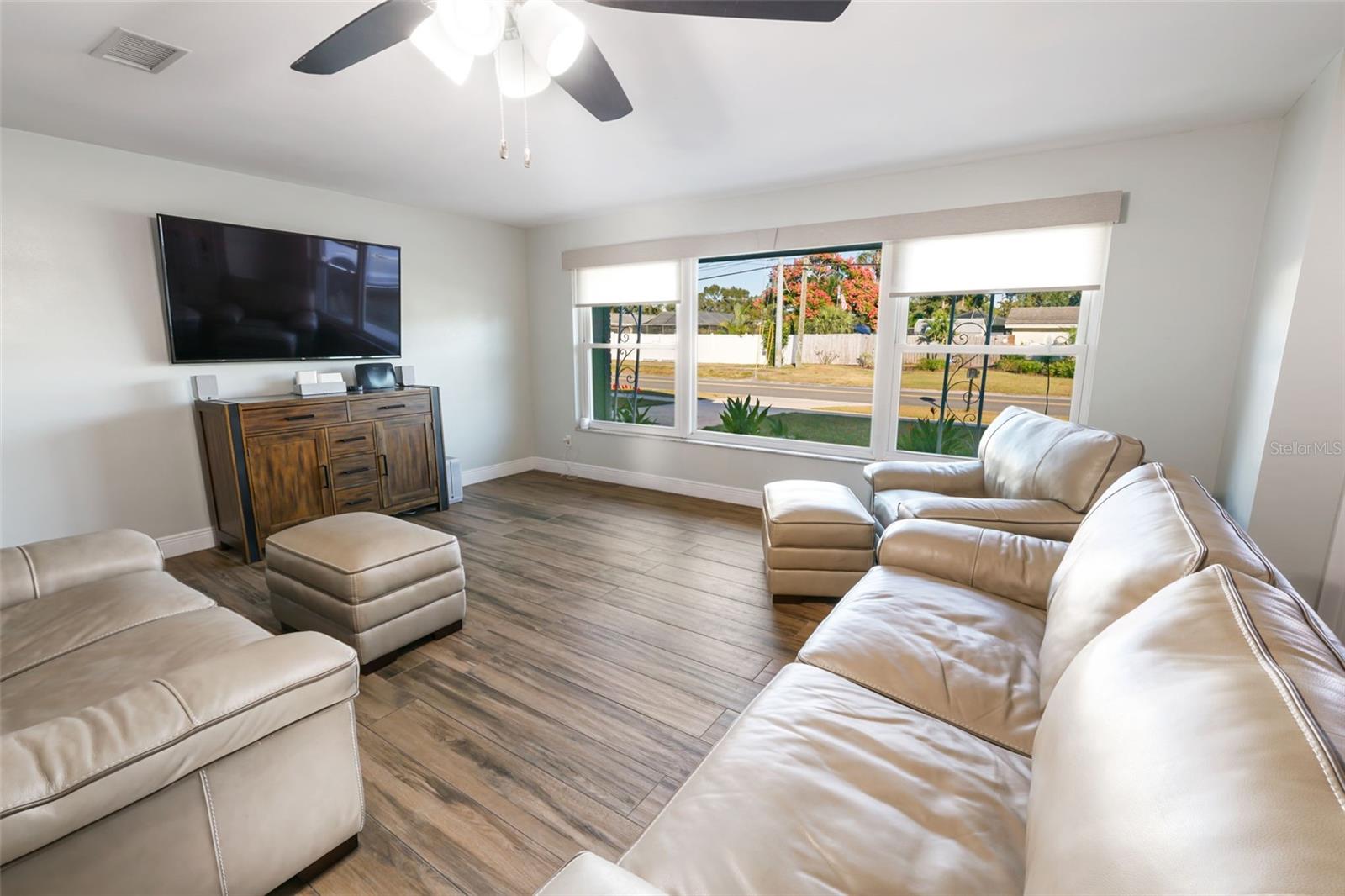 BELLEAIR PARK ESTATES - Residential