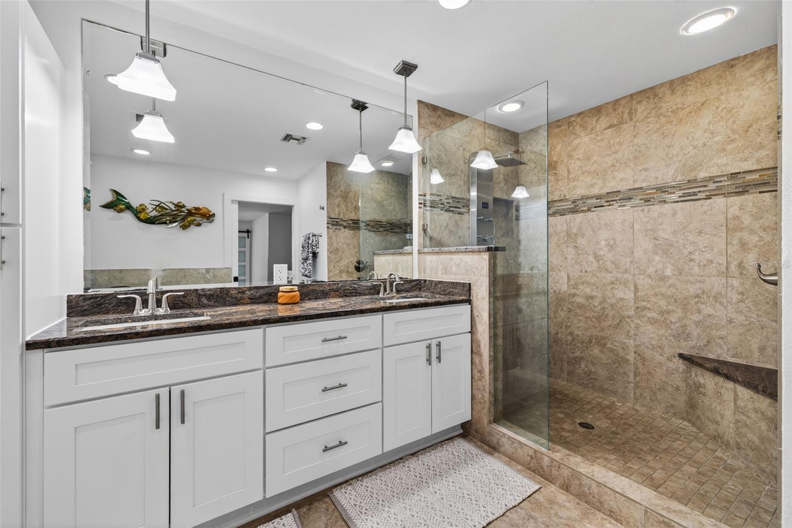 BOCA CIEGA POINT EAST - Residential