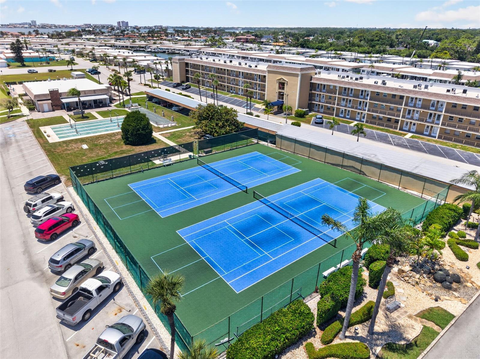 BOCA CIEGA POINT EAST - Residential
