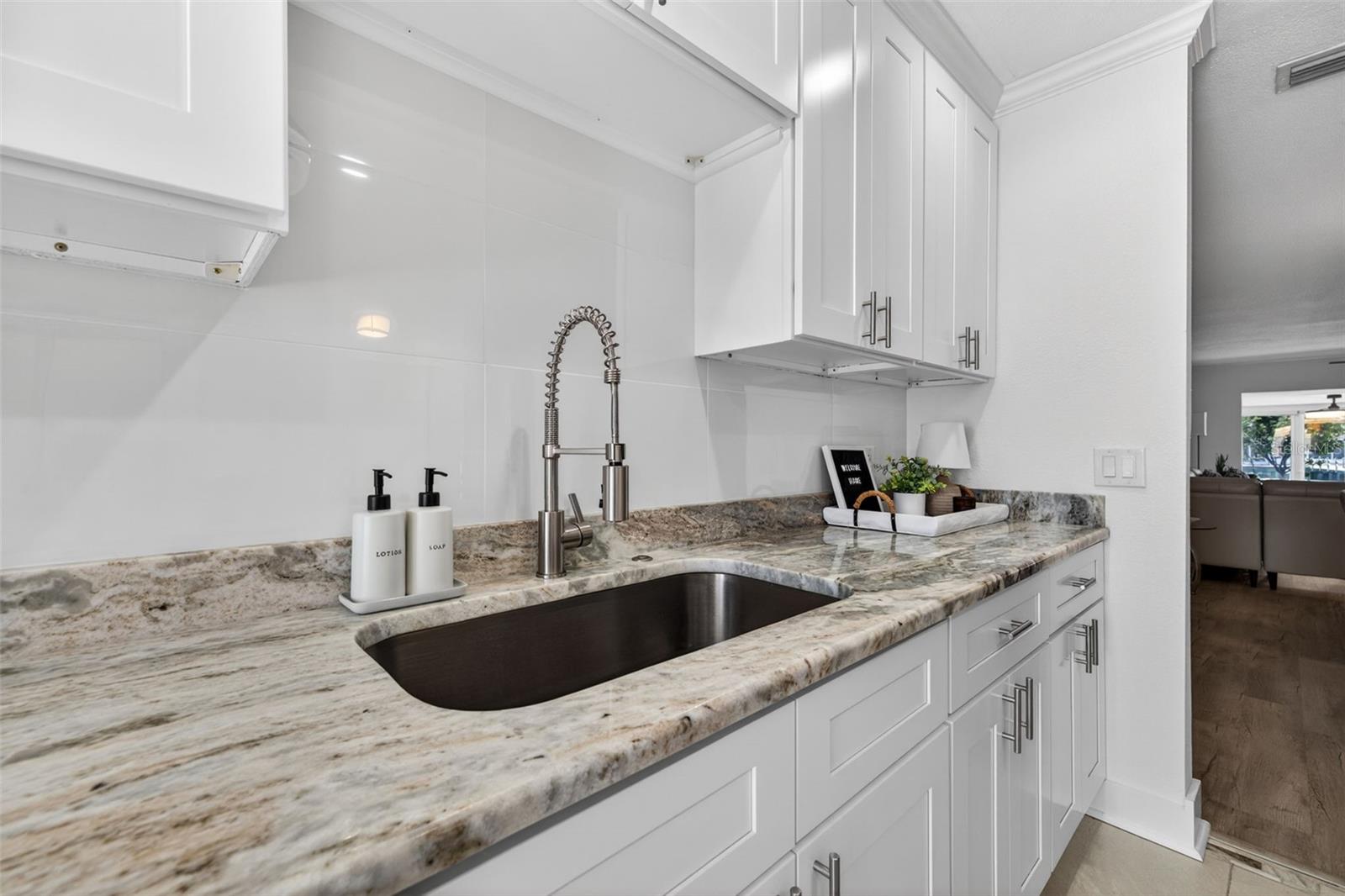 BOCA CIEGA POINT EAST - Residential