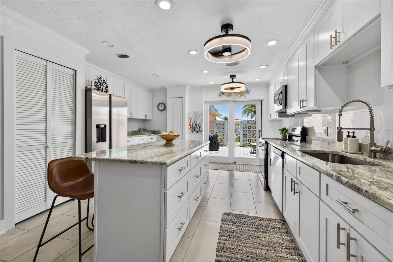 BOCA CIEGA POINT EAST - Residential