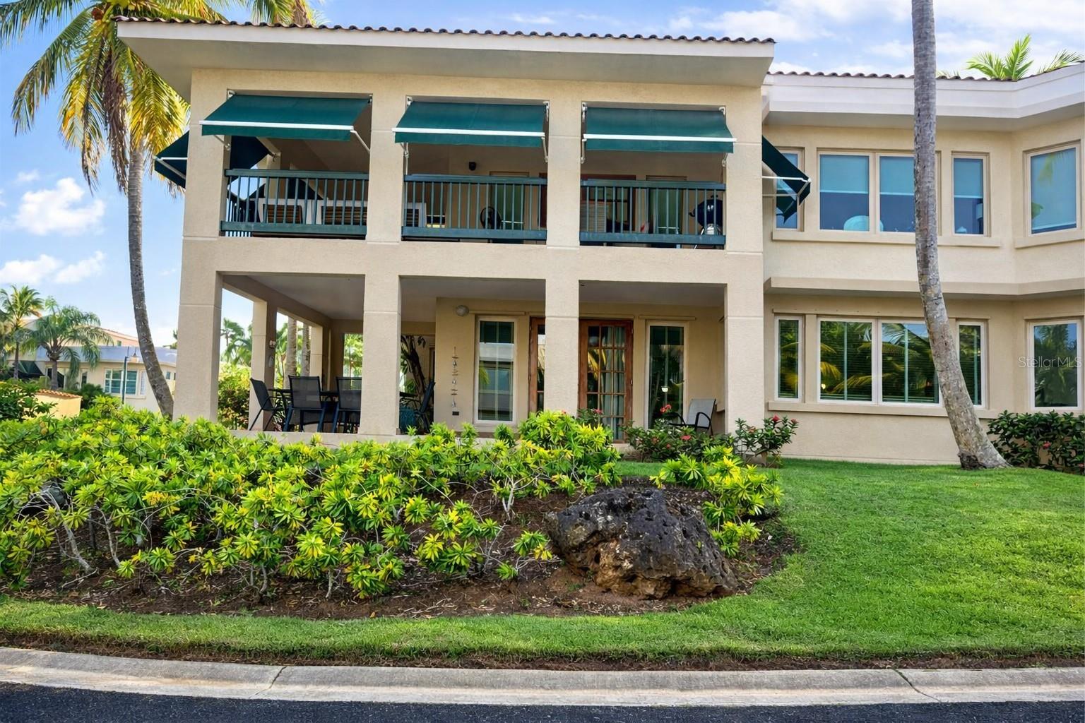 LAKE SIDE VILLAS - Residential