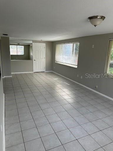 BEACON SQUARE - Residential Lease