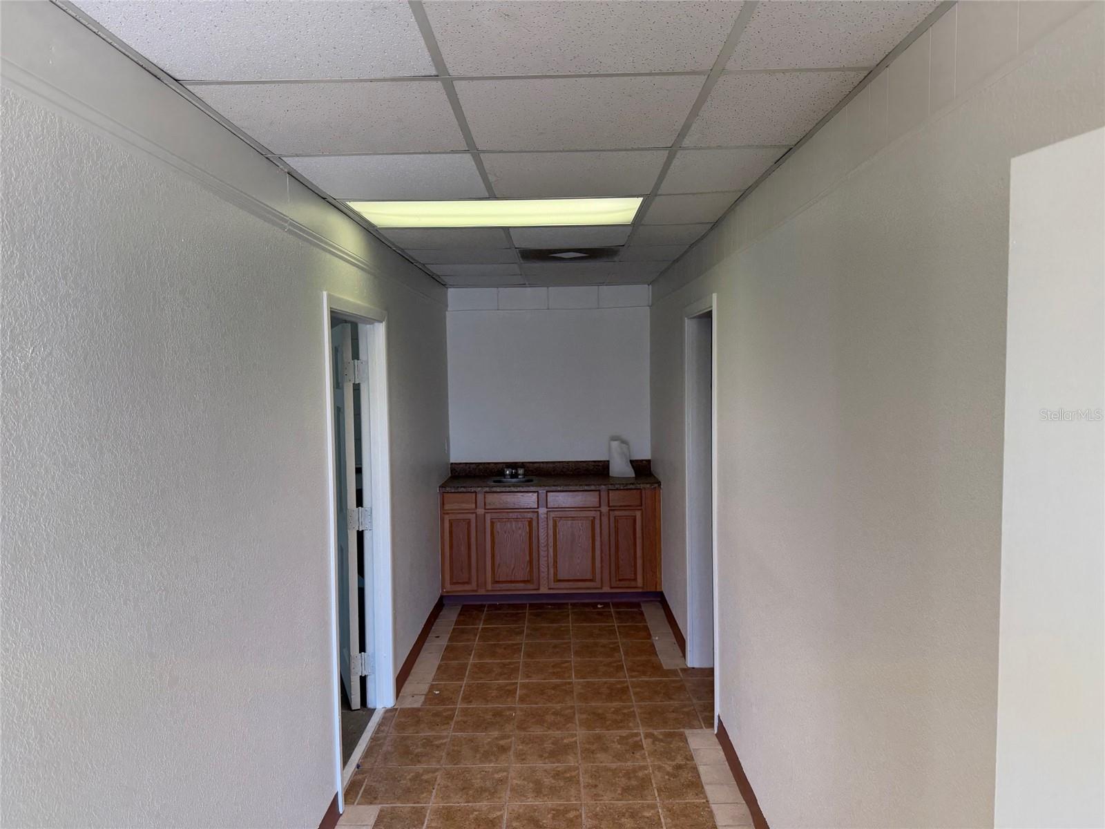 SWEAT THOMAS SUB - Commercial Lease