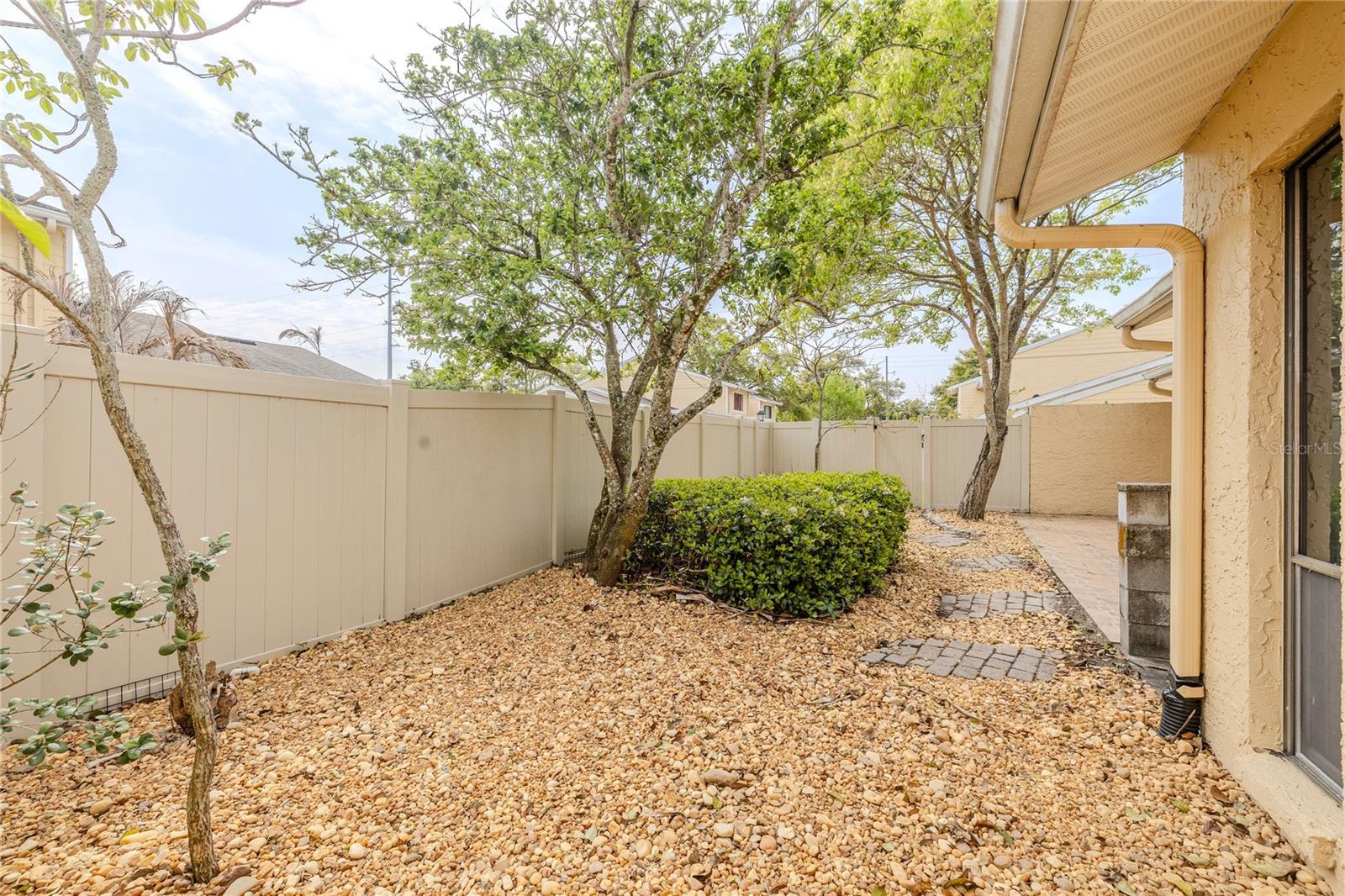 DOVER GREEN CONDO - Residential