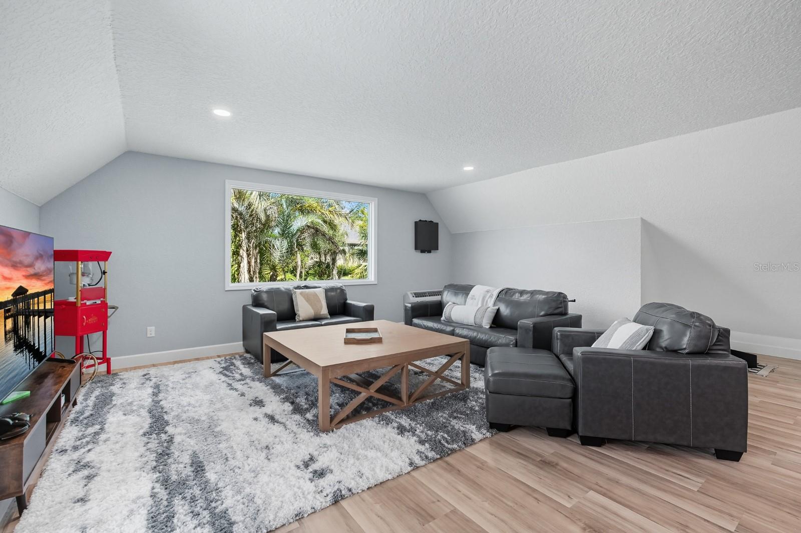 TOMOKA RIVERFRONT - Residential