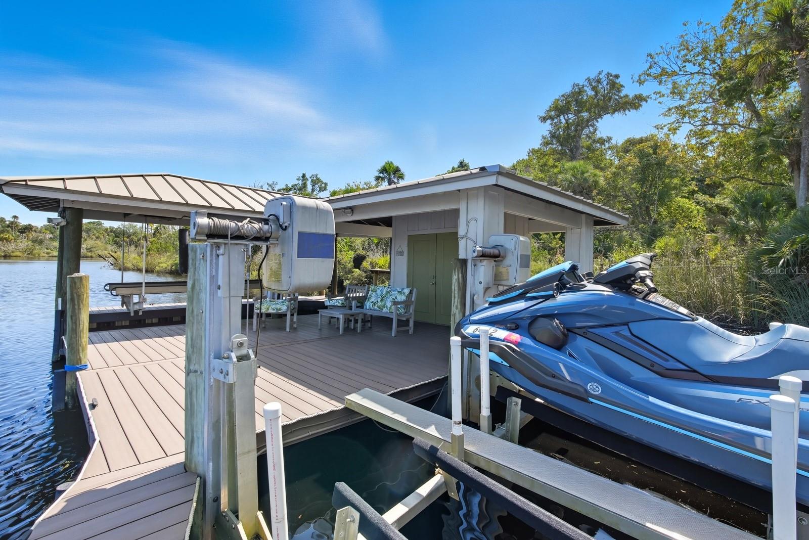 TOMOKA RIVERFRONT - Residential