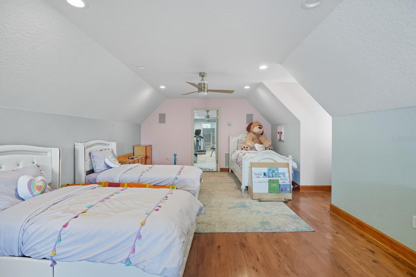 TOMOKA RIVERFRONT - Residential