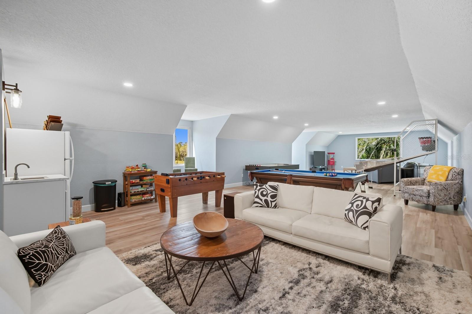 TOMOKA RIVERFRONT - Residential