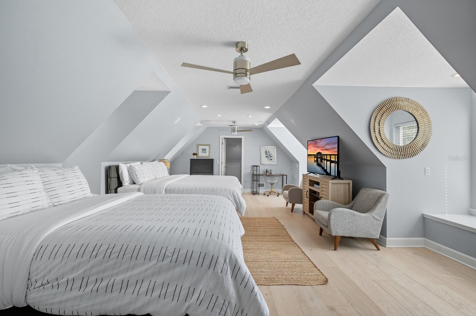 TOMOKA RIVERFRONT - Residential