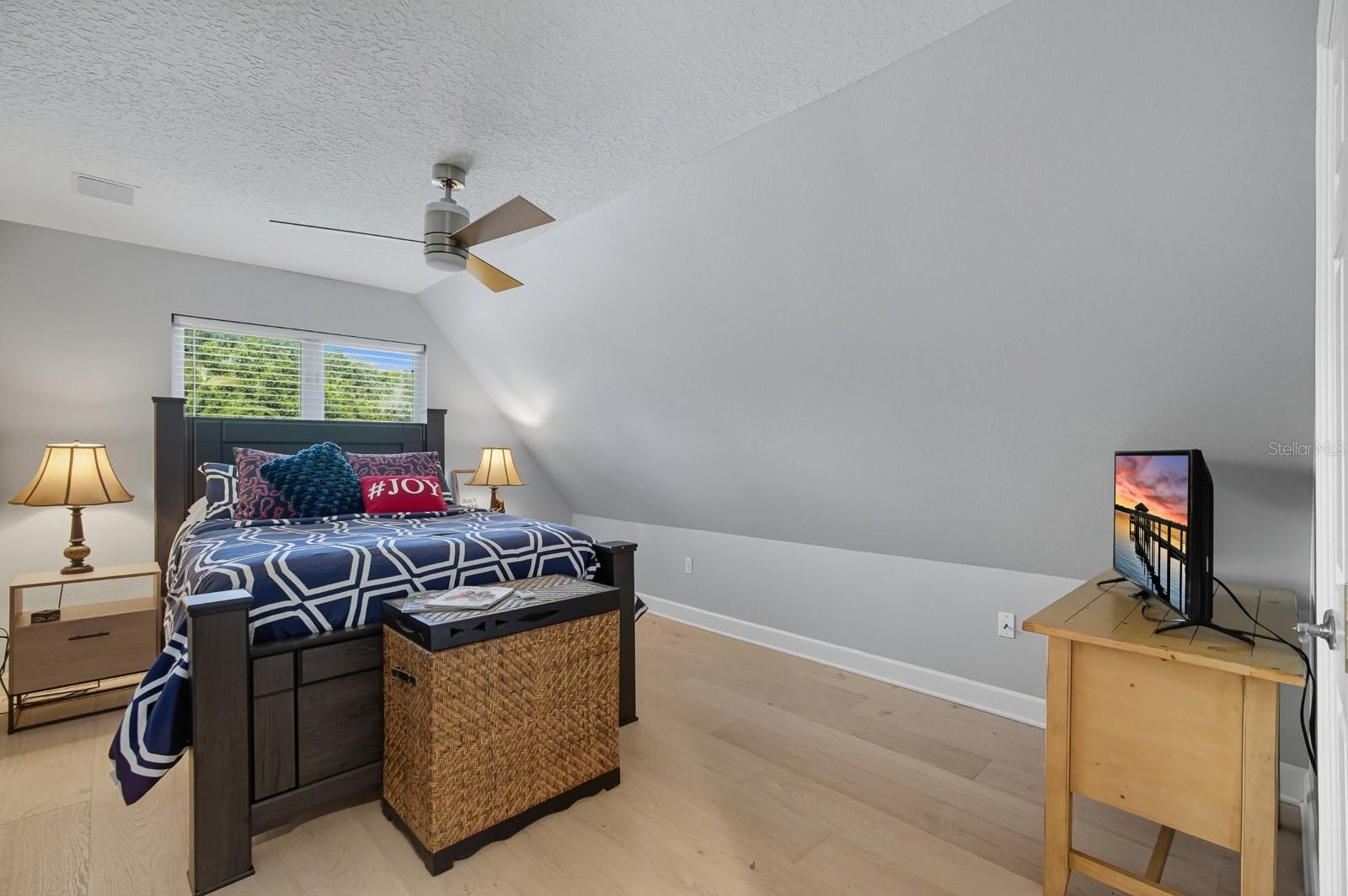 TOMOKA RIVERFRONT - Residential