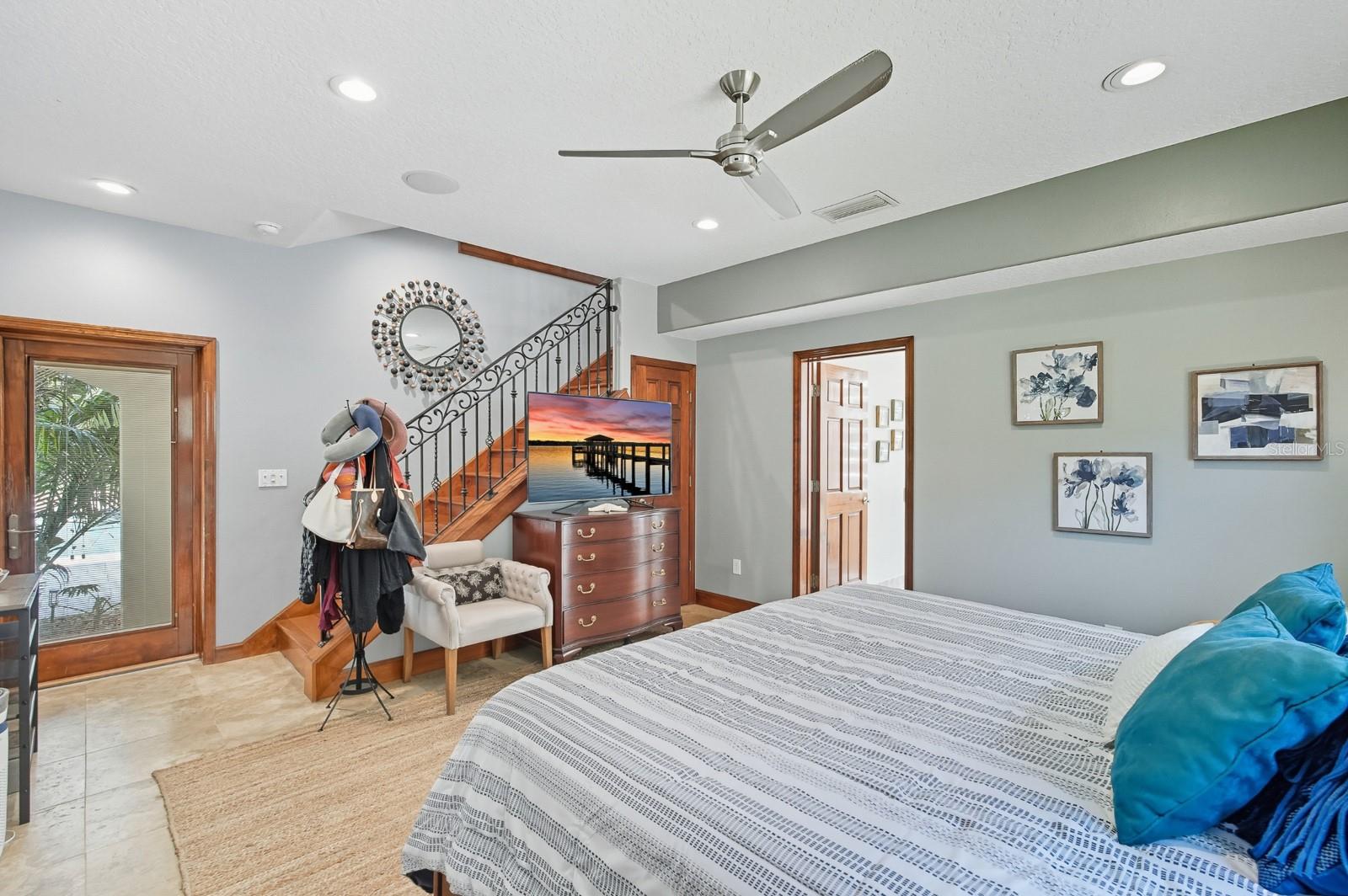 TOMOKA RIVERFRONT - Residential