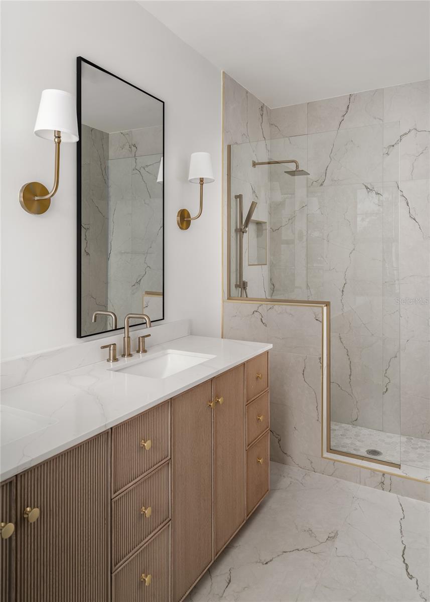 BEACH PARK - Residential Lease