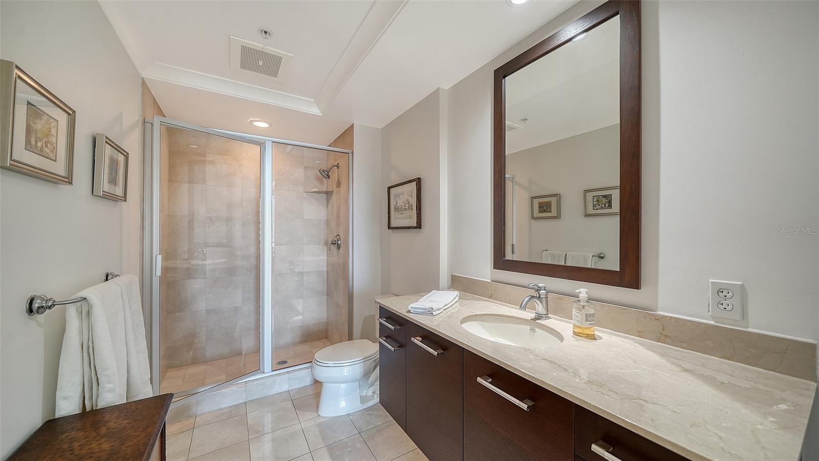 1350 MAIN RESIDENTIAL - Residential