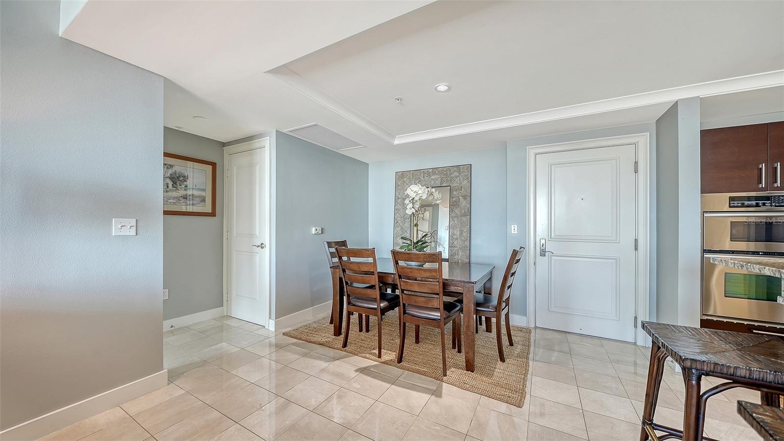 1350 MAIN RESIDENTIAL - Residential