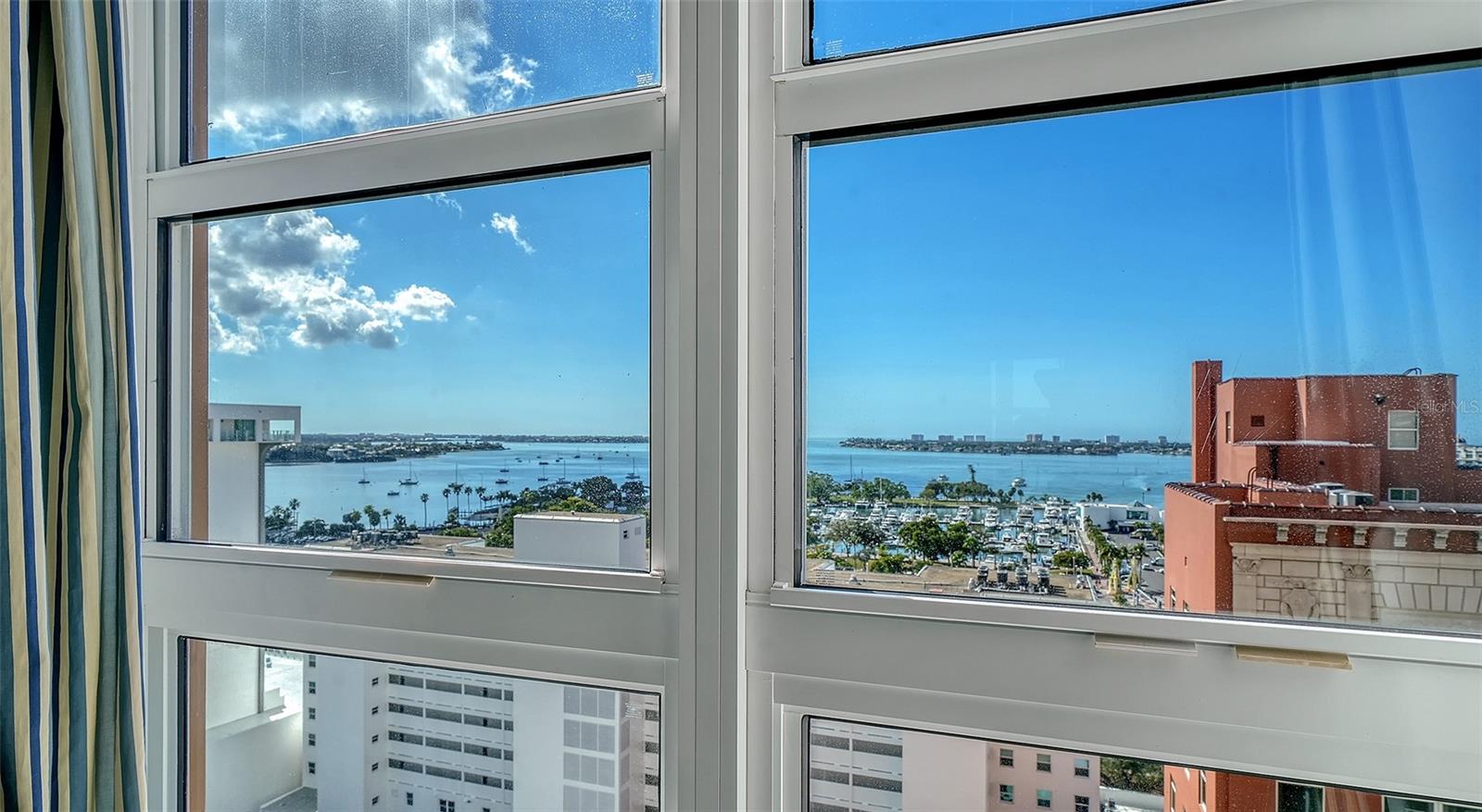 1350 MAIN RESIDENTIAL - Residential