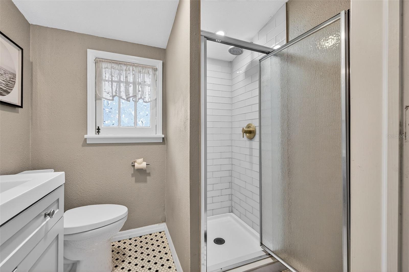 HALLS CENTRAL AVE 2 - Residential