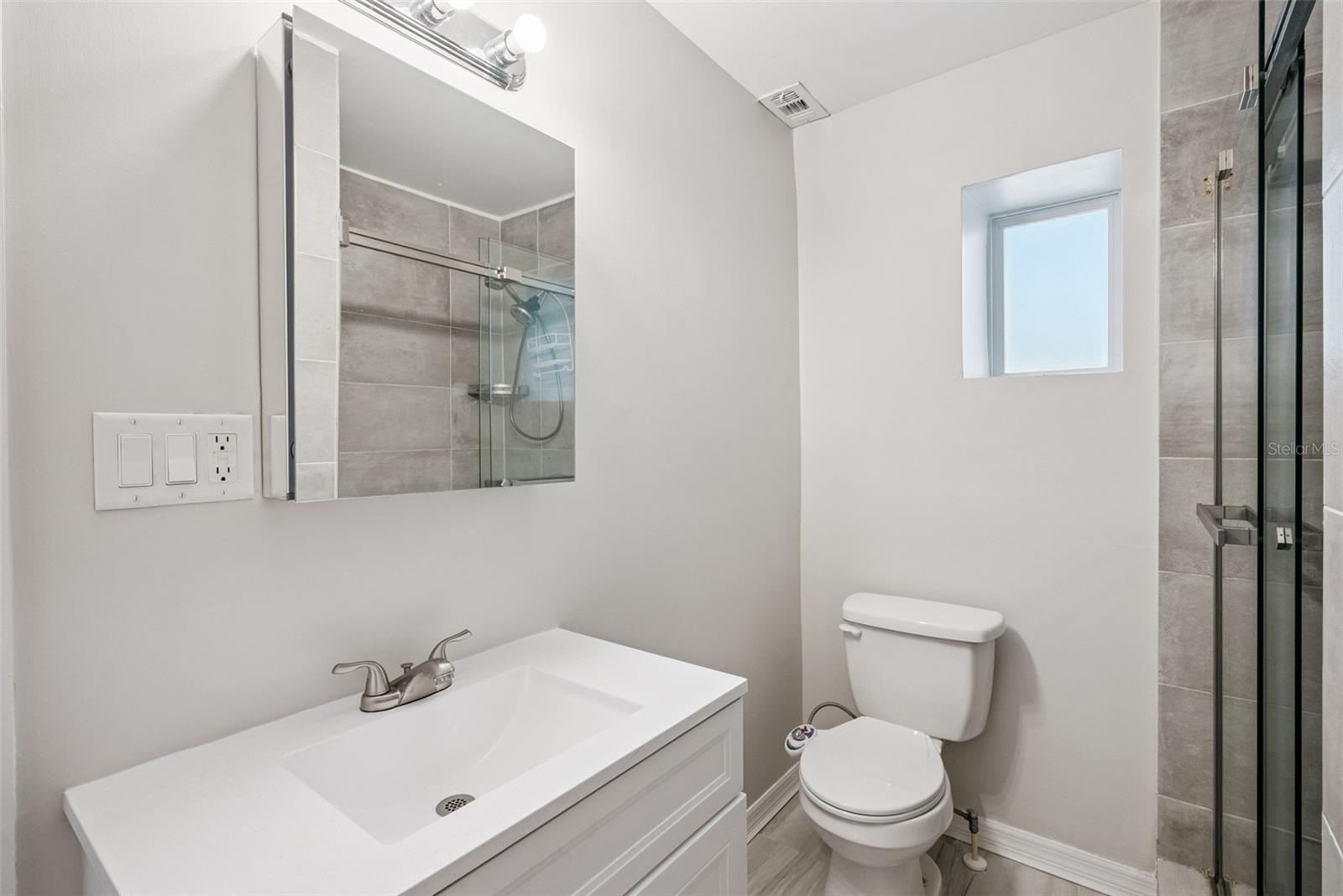 BALLARDS IN BLK 08 HOWRYS ADD DELAND - Residential