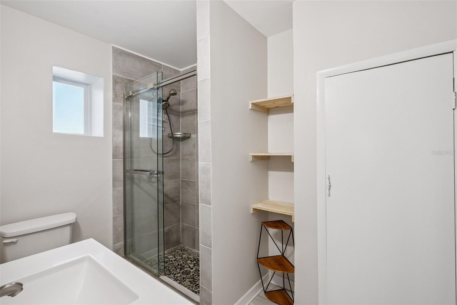 BALLARDS IN BLK 08 HOWRYS ADD DELAND - Residential