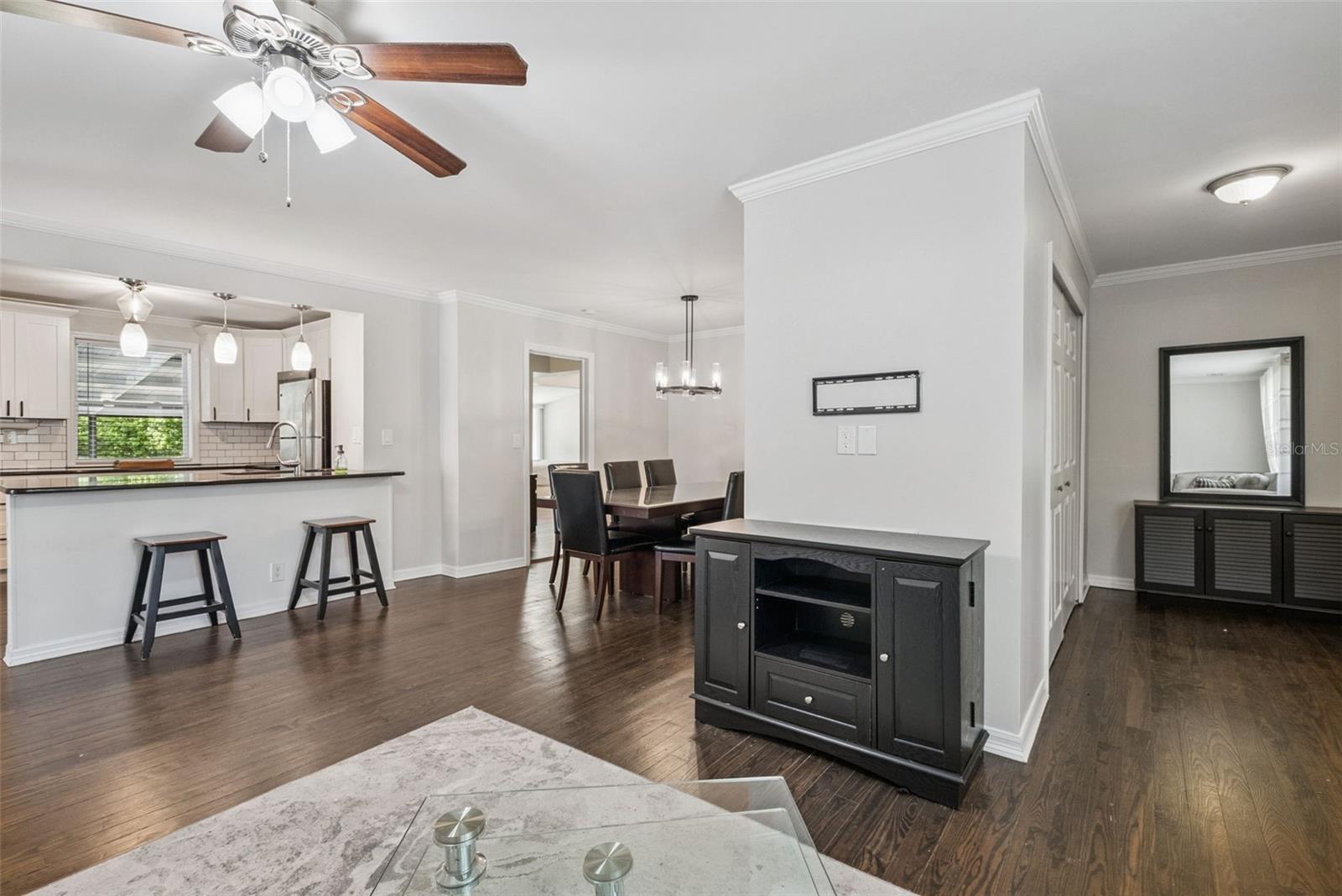 BALLARDS IN BLK 08 HOWRYS ADD DELAND - Residential