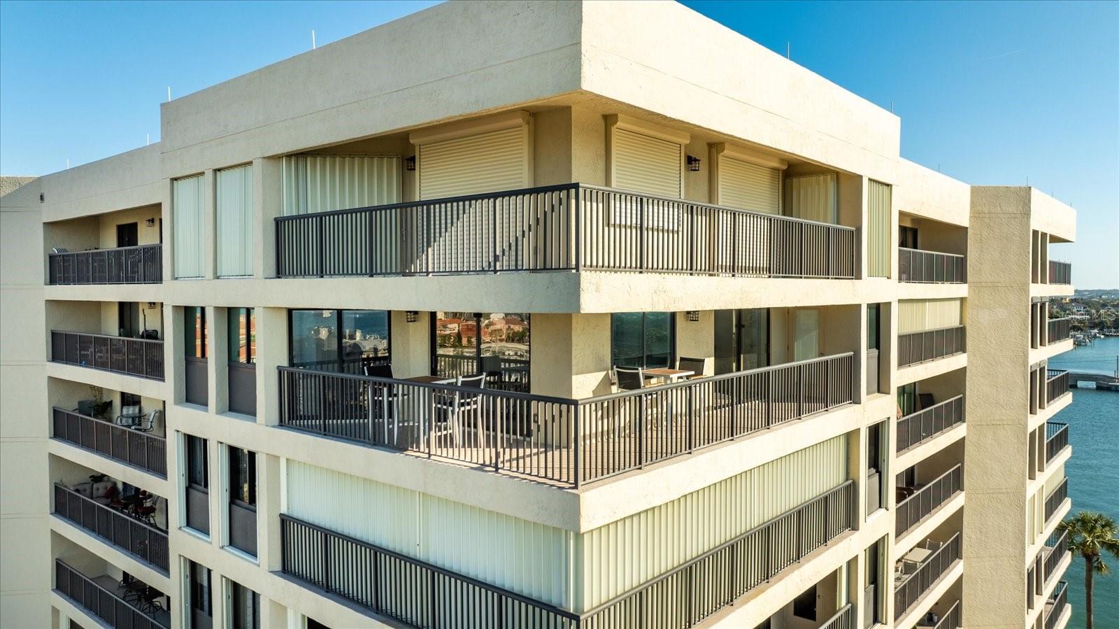 HARBORAGE CONDO BELLEAIR BEACH - Residential