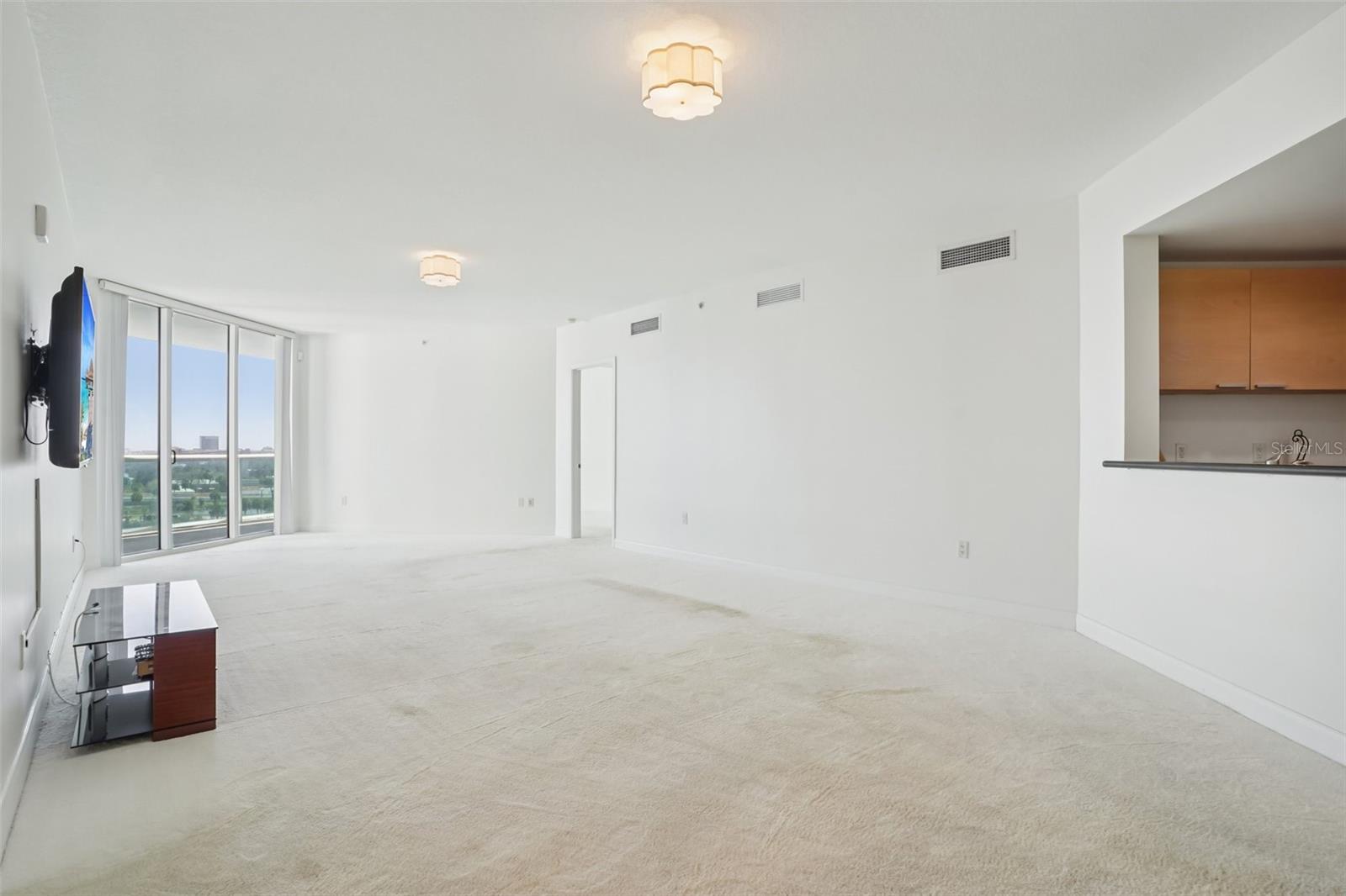 MARINA GRANDE/HALIFAX 01 - Residential