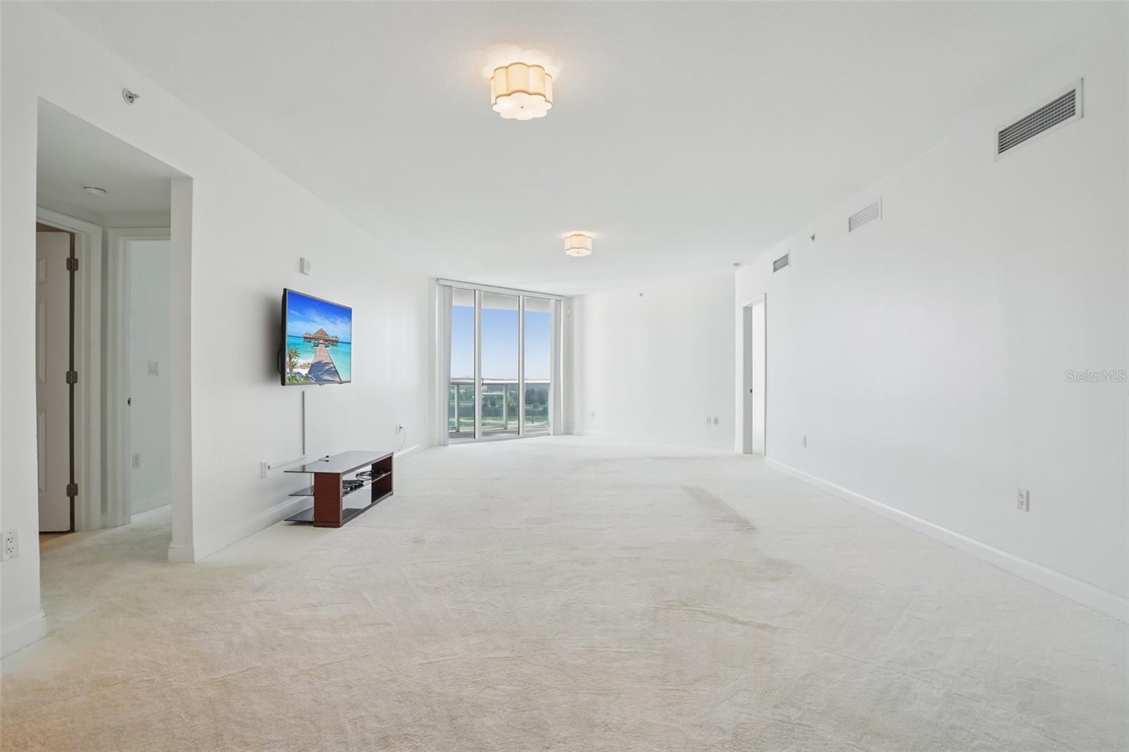 MARINA GRANDE/HALIFAX 01 - Residential