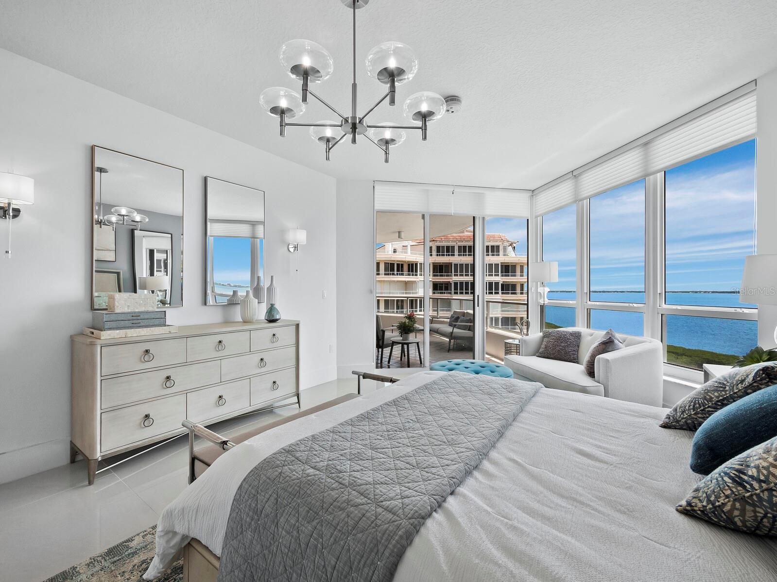 GRAND BAY 4 - Residential