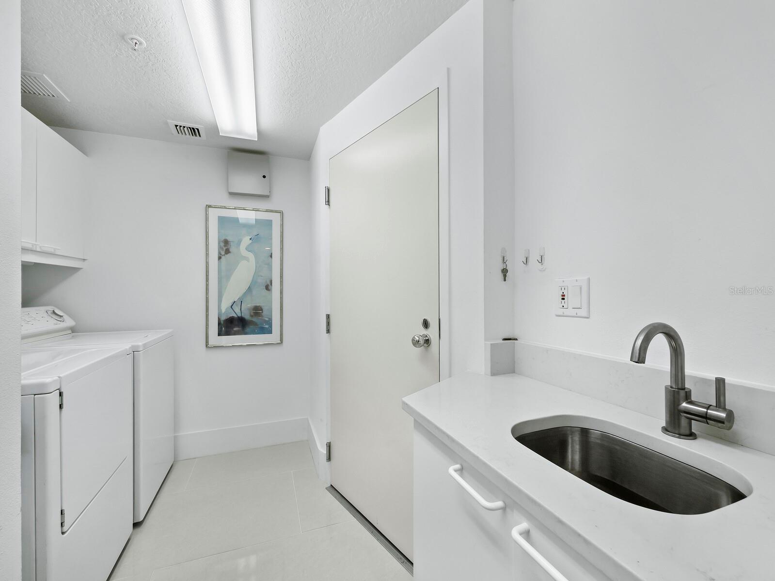 GRAND BAY 4 - Residential