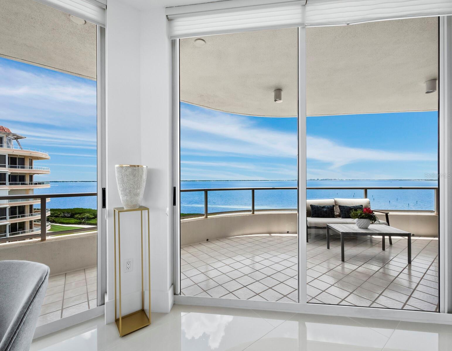 GRAND BAY 4 - Residential