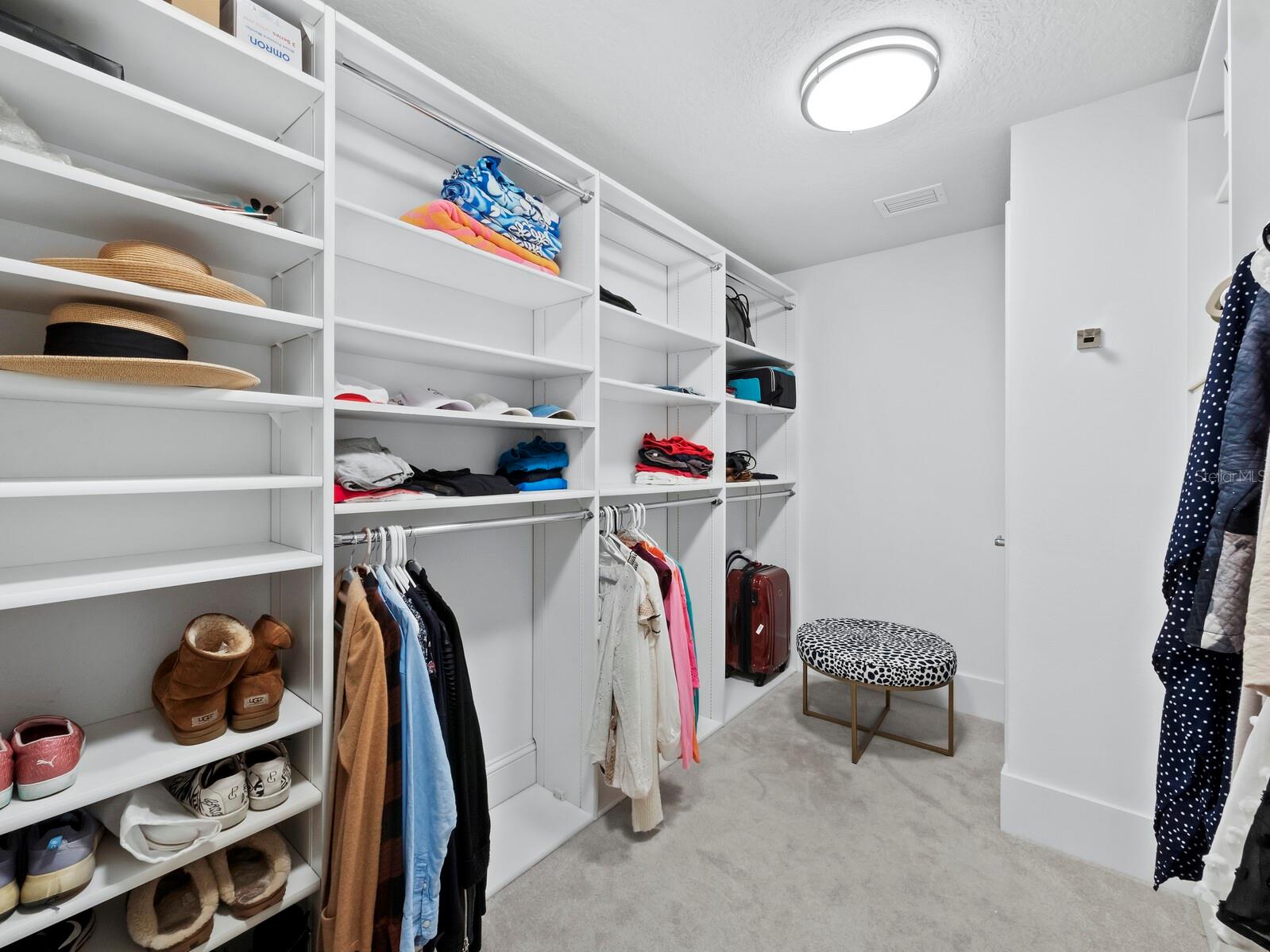 GRAND BAY 4 - Residential