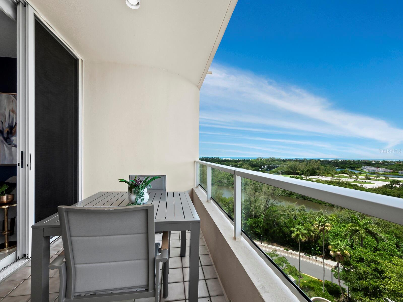 GRAND BAY 4 - Residential