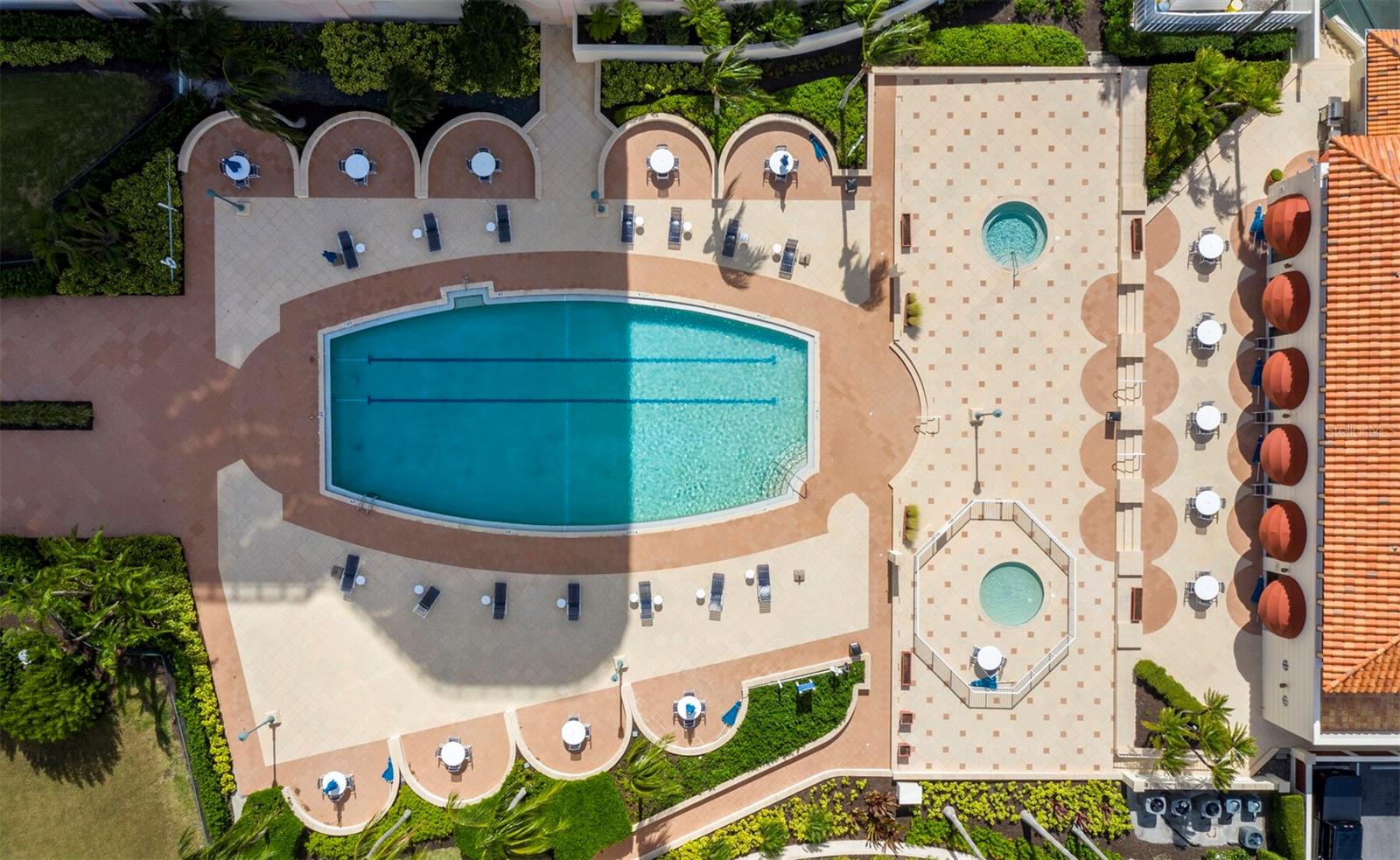 GRAND BAY 4 - Residential