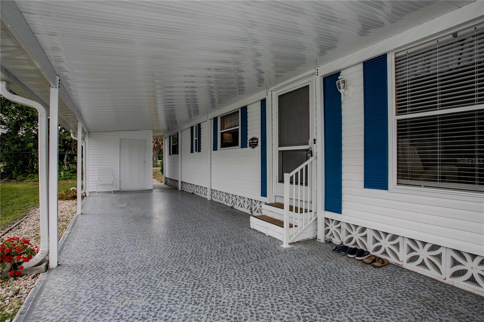 OAKWOOD MANOR - Residential