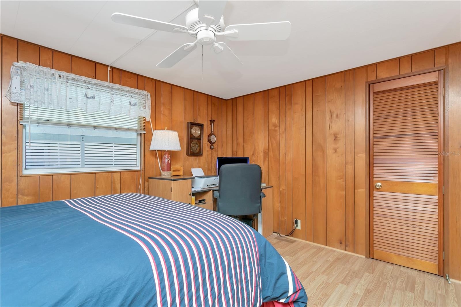 OAKWOOD MANOR - Residential