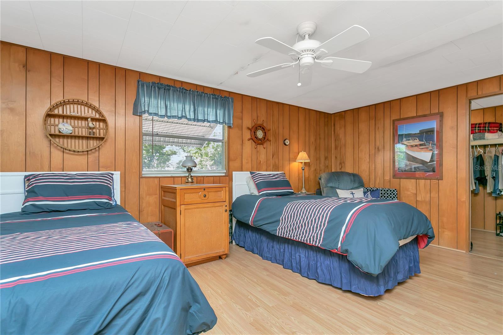 3208 OAKWOOD BOULEVARD S, SARASOTA, FL, 34237 4 3208 OAKWOOD BOULEVARD S