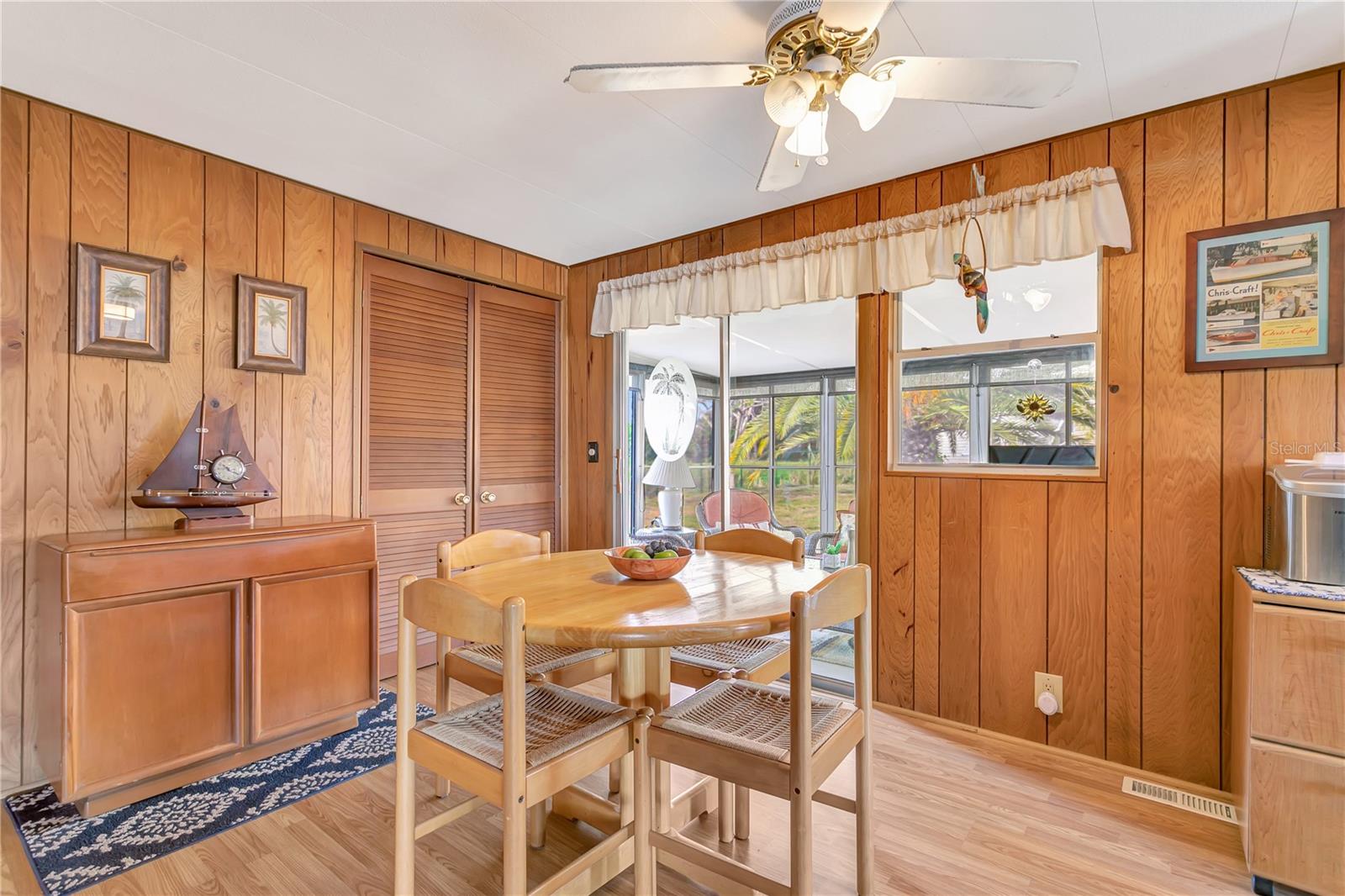 OAKWOOD MANOR - Residential