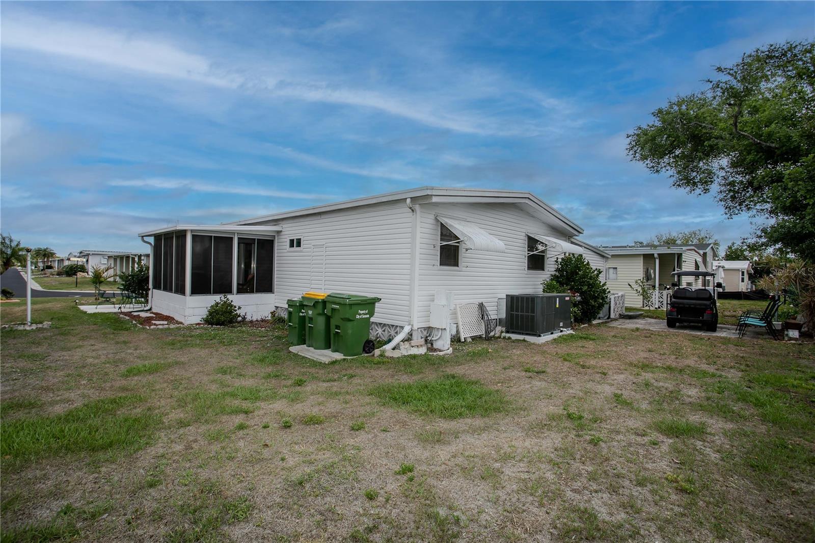 OAKWOOD MANOR - Residential