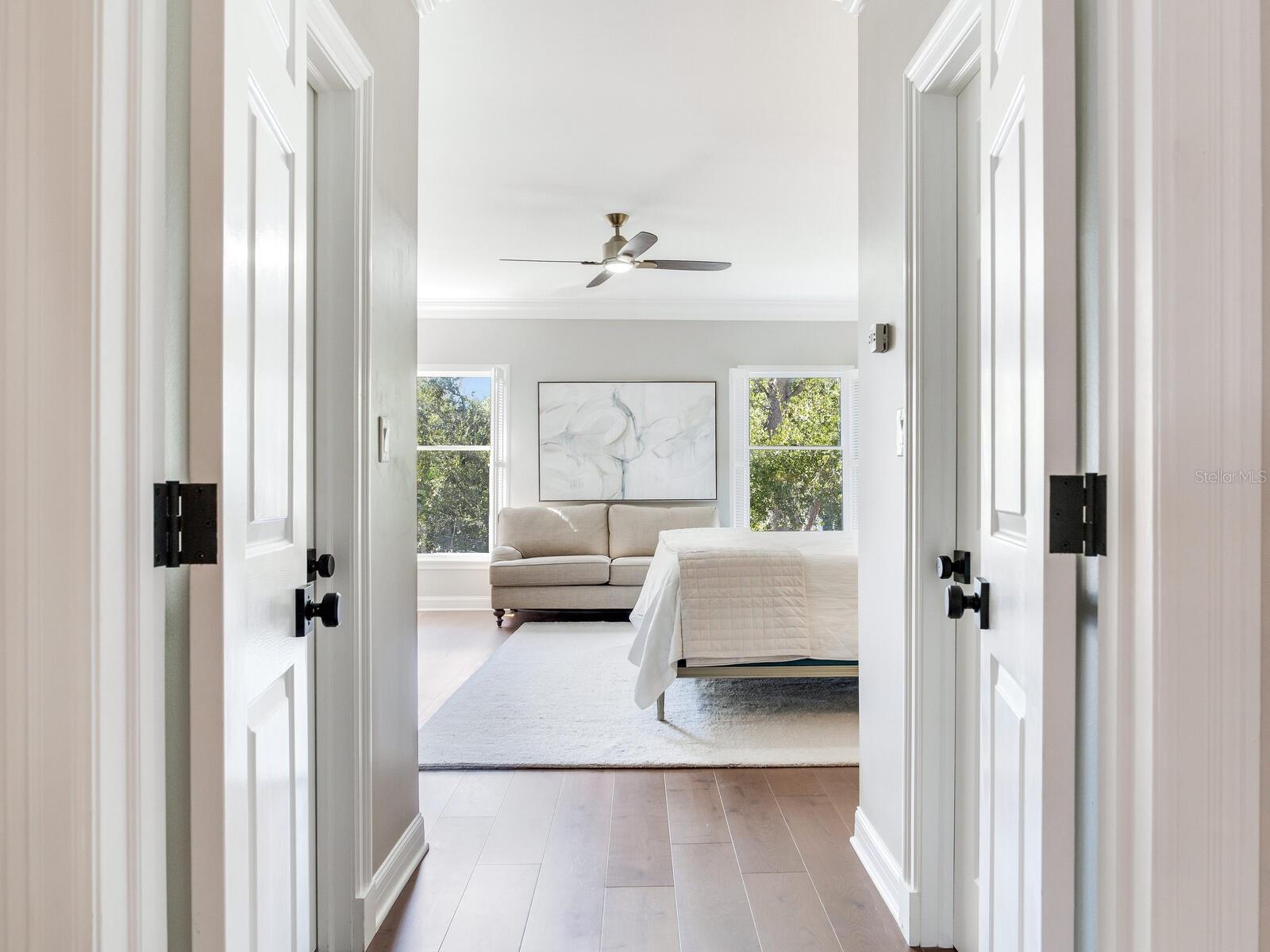 CRESCENT PLACE CONDO - Residential