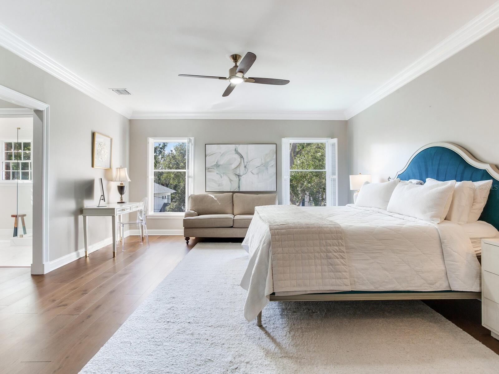 CRESCENT PLACE CONDO - Residential